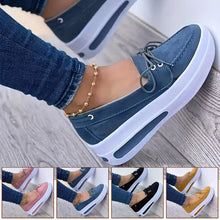 Load image into Gallery viewer,  Casual Lace up Sneakers