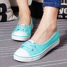 Load image into Gallery viewer, Women Shoes Ballet Flats Loafers Casual Breathable Women Flats Slip on Fashion 2016 Canvas Flats Shoes Fgb78