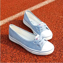 Load image into Gallery viewer, Women Shoes Ballet Flats Loafers Casual Breathable Women Flats Slip on Fashion 2016 Canvas Flats Shoes Fgb78