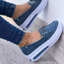 Load image into Gallery viewer,  Casual Lace up Sneakers